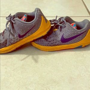 Kids Kevin Durant sneakers size 7c